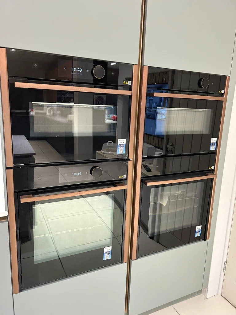 Kitchen Craft Design – Built in Kitchen Appliances on show in Chesterfield