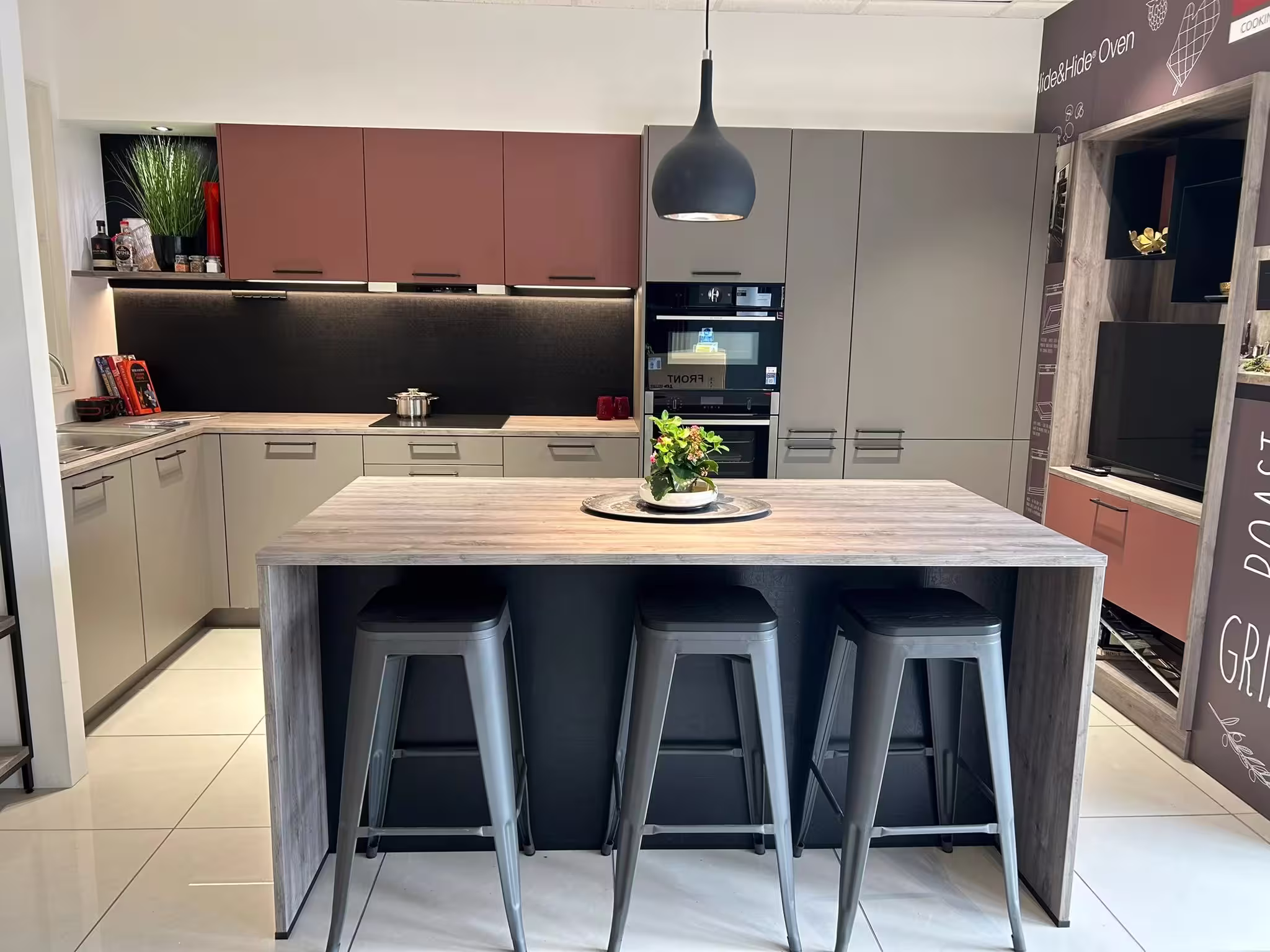 Kitchen Craft Design – Chesterfield Kitchen Two Tone Kitchen Showroom Derbyshire